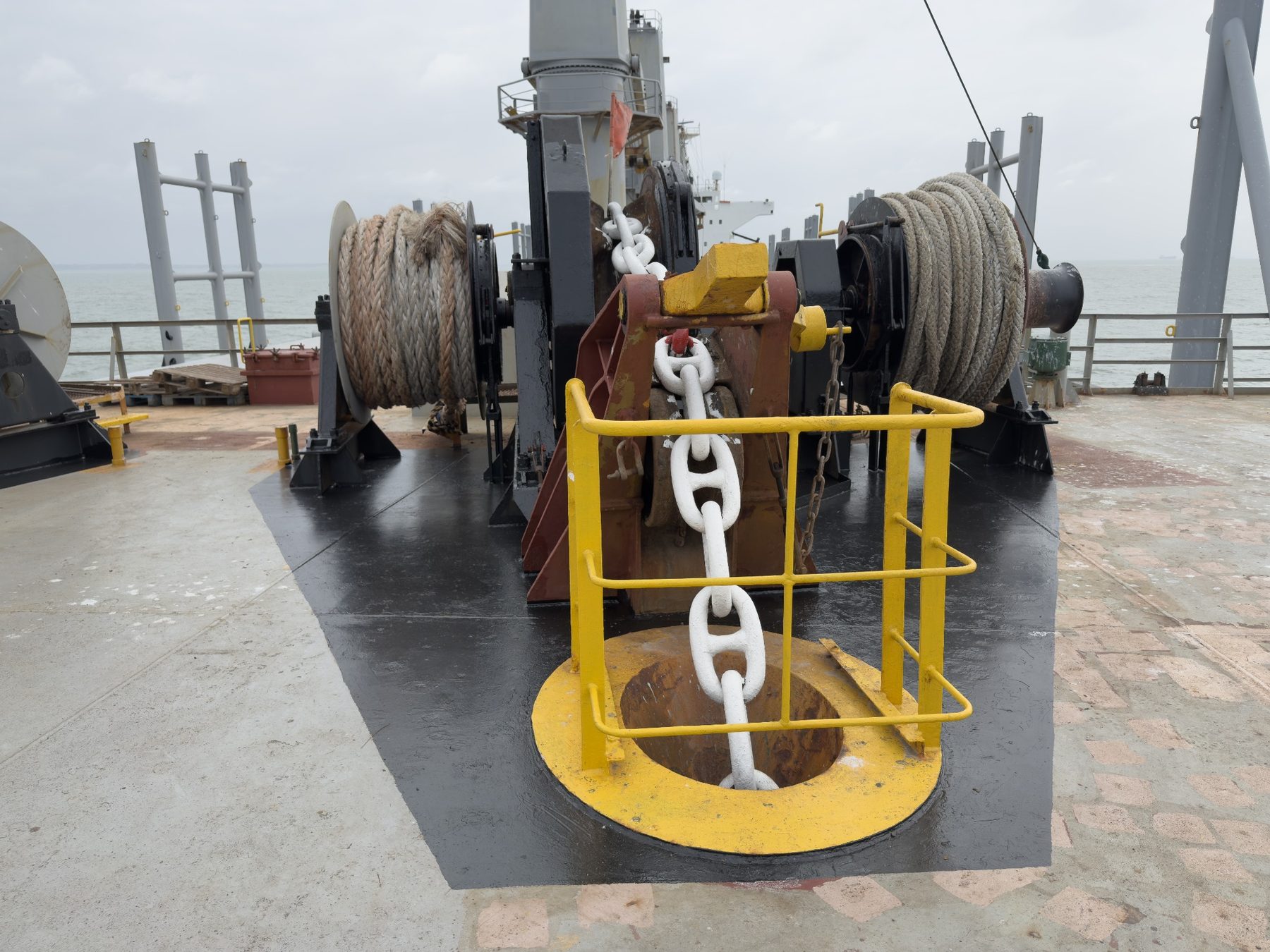 Anchor windlass and mooring equipment onboard commercial vessel